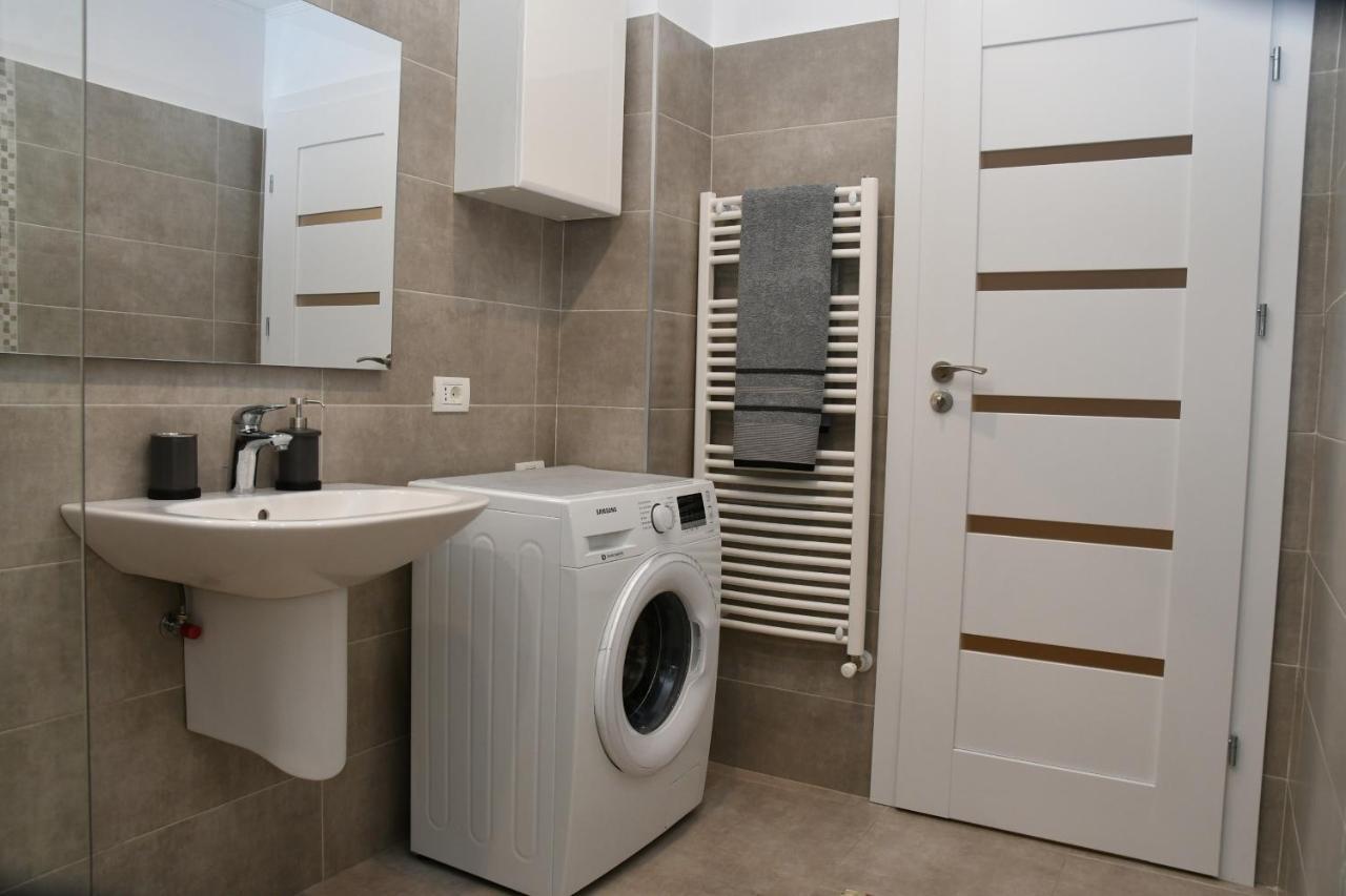 Apartmán Toporasi Apartament Craiova Exteriér fotografie